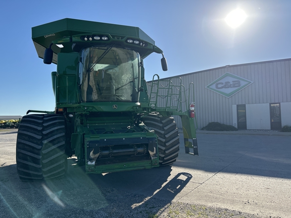 2021 John Deere S780 Combine