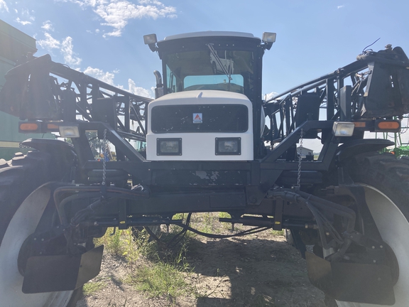 2000 Willmar 8500 Sprayer/High Clearance