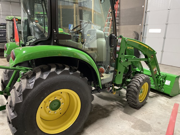 2024 John Deere 3046R Tractor Compact