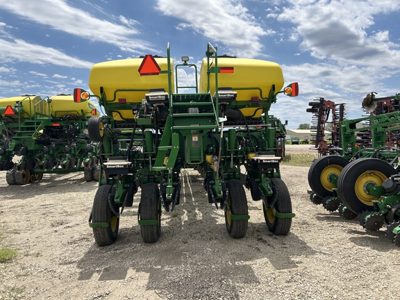 2009 John Deere 1770NT CCS Planter