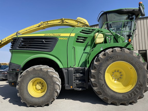 2020 John Deere 9900 Forage Harvester