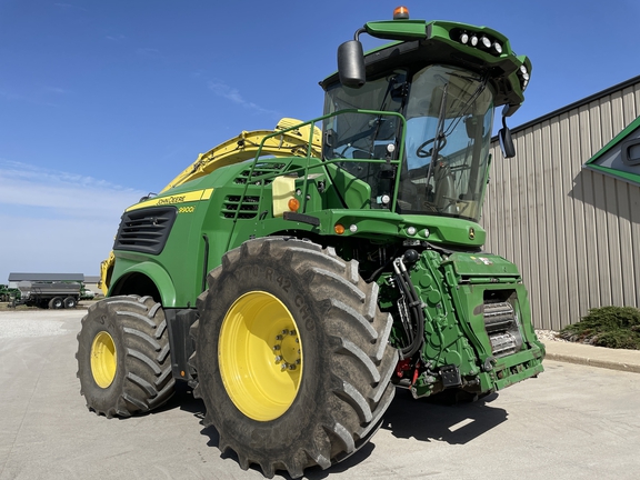 2020 John Deere 9900 Forage Harvester