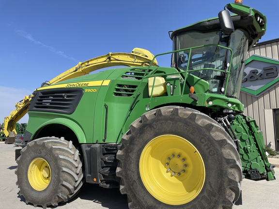 2020 John Deere 9900 Forage Harvester