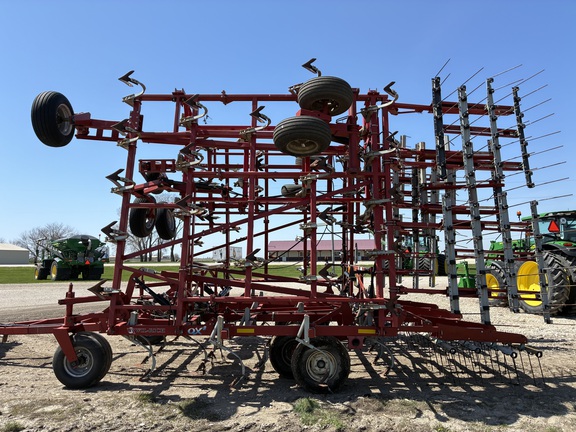 2011 Wil-Rich Quad X2 Field Cultivator