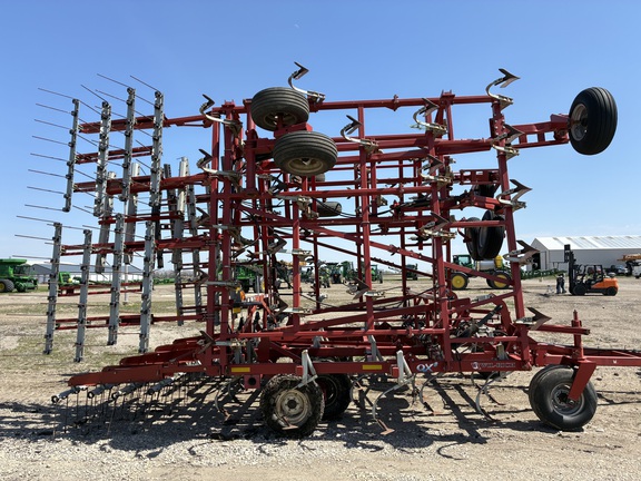 2011 Wil-Rich Quad X2 Field Cultivator