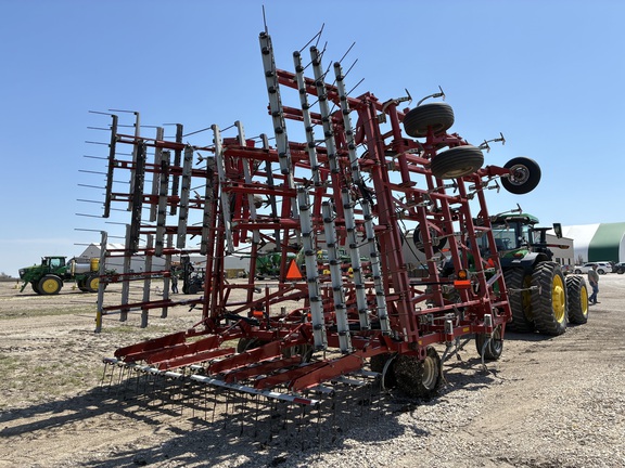 2011 Wil-Rich Quad X2 Field Cultivator