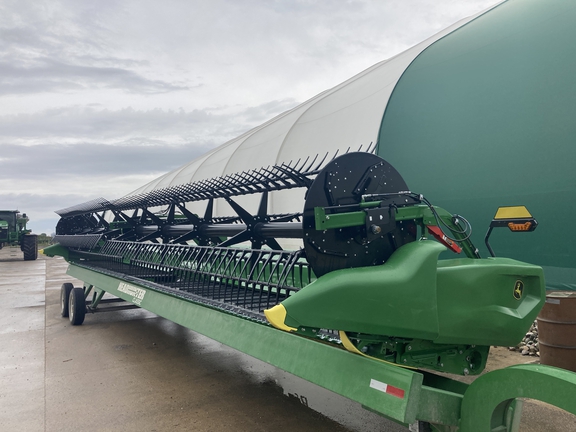 2023 John Deere RD40F Header Combine