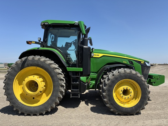 2024 John Deere 8R 370 Tractor