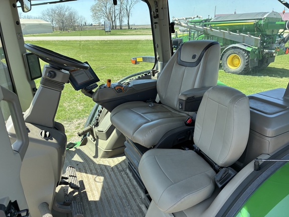 2024 John Deere 8R 370 Tractor