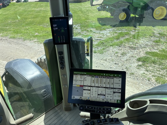2024 John Deere 8R 370 Tractor