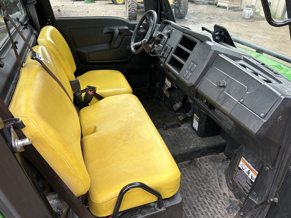 2018 John Deere XUV 835M ATV