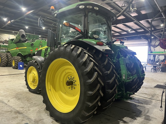 2013 John Deere 7260R Tractor