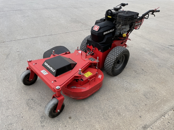 2019 Gravely pro-QXT Mower/Commercial Walk