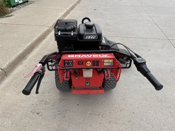 2019 Gravely pro-QXT Mower/Commercial Walk