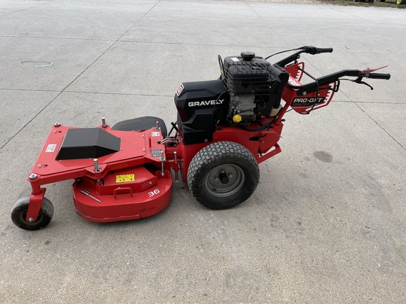 2019 Gravely pro-QXT Mower/Commercial Walk