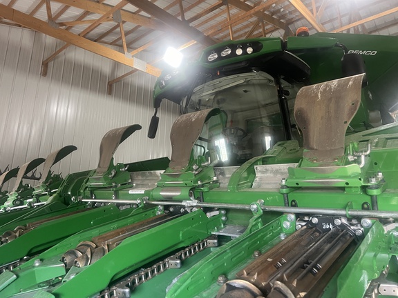 2023 John Deere C12F Header Corn Head