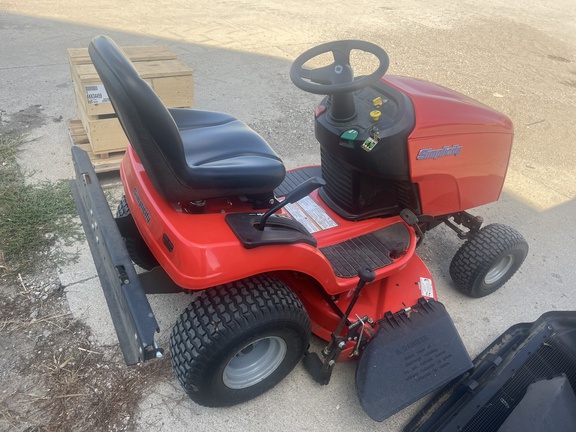 Simplicity Regent 22 B&S Garden Tractor