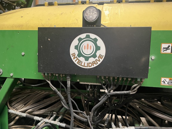 John Deere 1990 Air Seeder