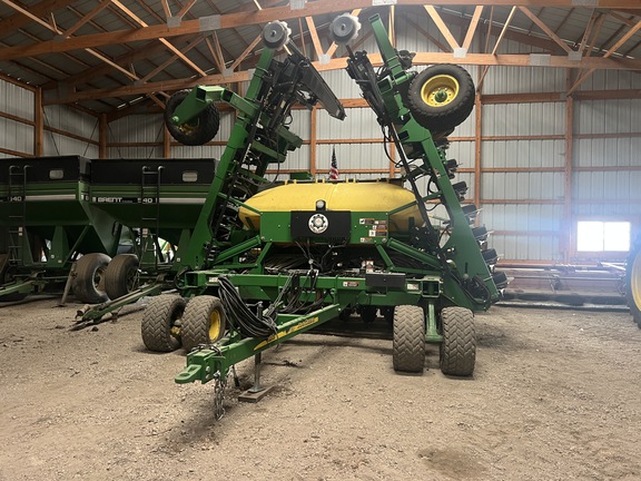 John Deere 1990 Air Seeder