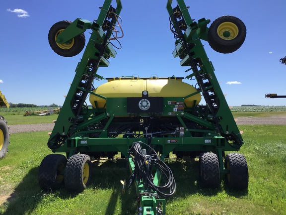 2016 John Deere 1990 Air Seeder