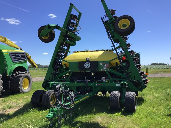 2016 John Deere 1990 Air Seeder