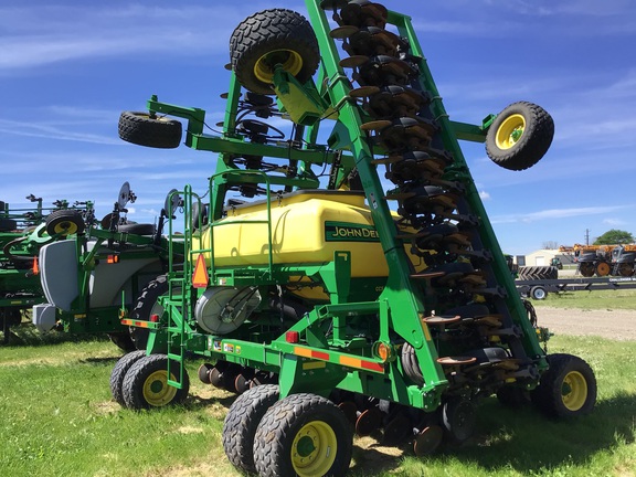 2016 John Deere 1990 Air Seeder