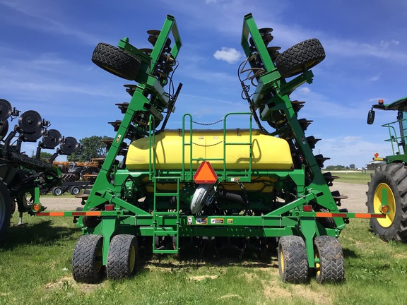 2016 John Deere 1990 Air Seeder