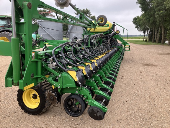 2020 John Deere DB60 Planter