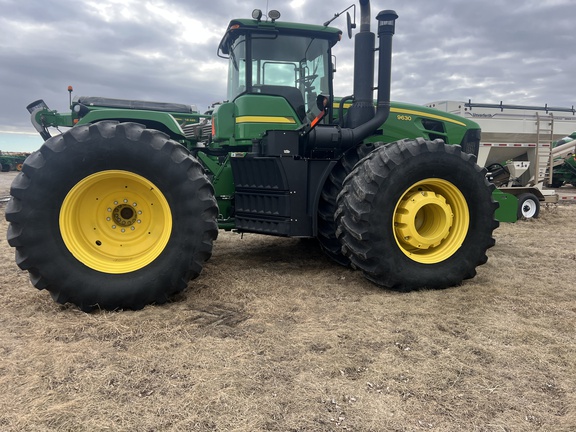 2011 John Deere 9630 Tractor 4WD