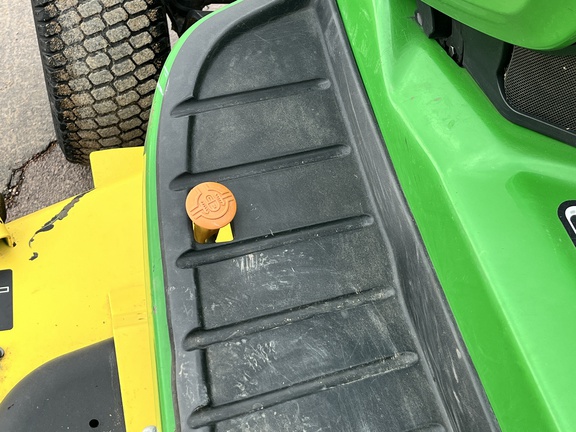 2017 John Deere X734 Garden Tractor