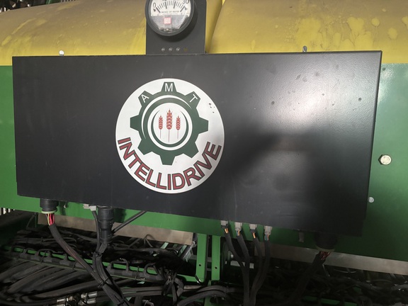 2003 John Deere 1690 Air Seeder