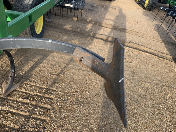 2023 John Deere 2230 Field Cultivator