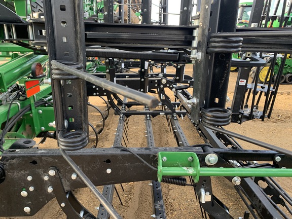 2023 John Deere 2230 Field Cultivator