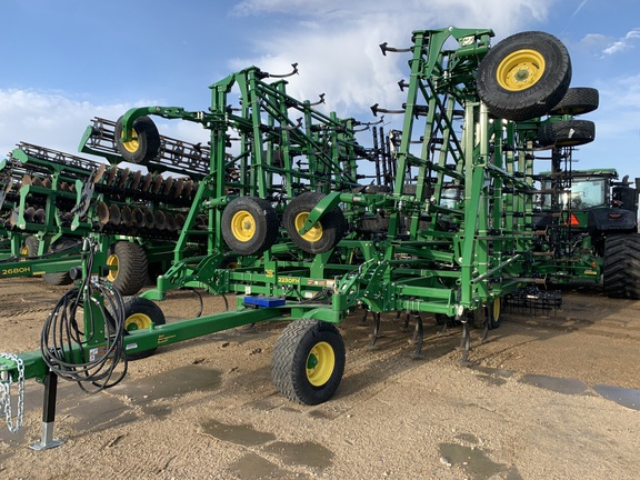 2023 John Deere 2230 Field Cultivator