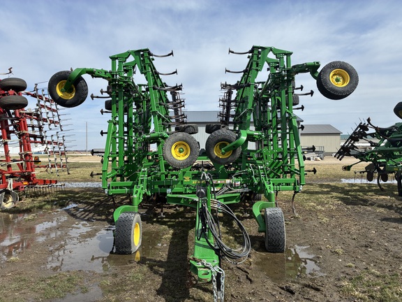 2023 John Deere 2230FH Field Cultivator