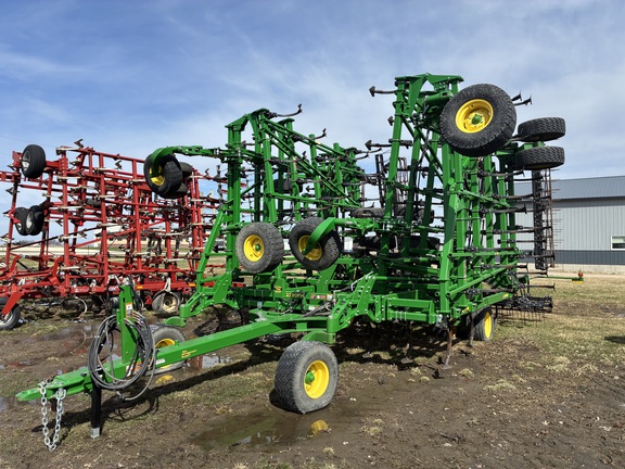 2023 John Deere 2230FH Field Cultivator