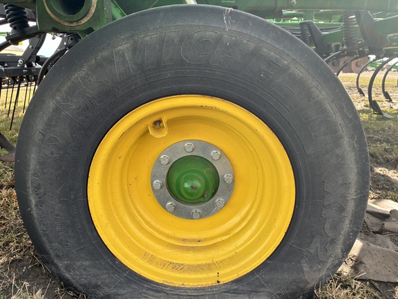 2023 John Deere 2230FH Field Cultivator