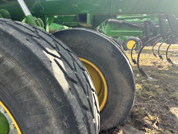 2023 John Deere 2230FH Field Cultivator