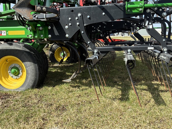 2023 John Deere 2230FH Field Cultivator