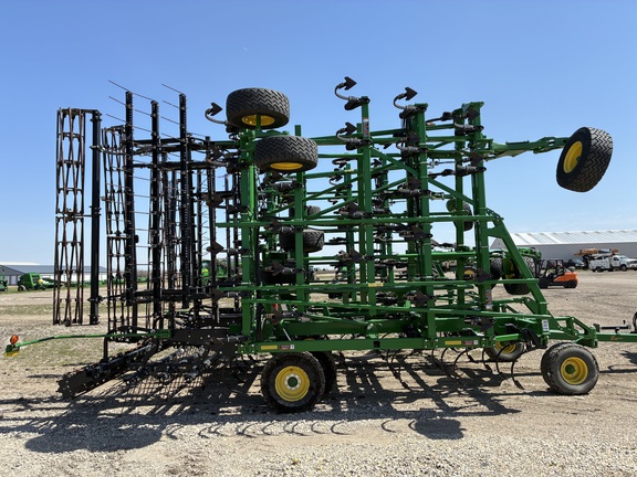 2023 John Deere 2230FH Field Cultivator