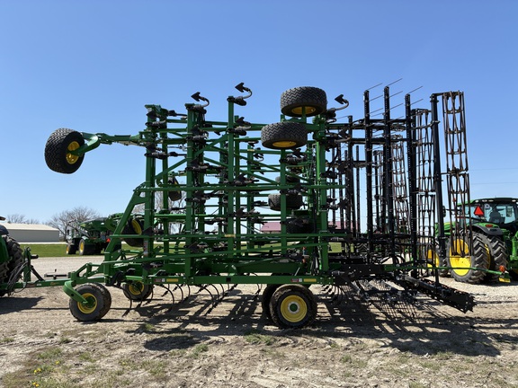 2023 John Deere 2230FH Field Cultivator