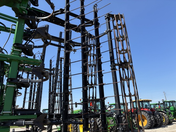 2023 John Deere 2230FH Field Cultivator