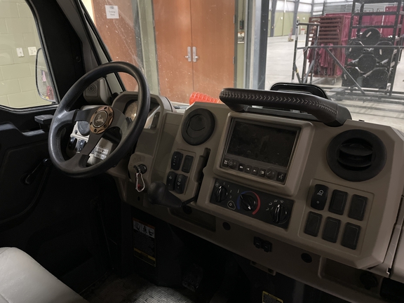 2023 John Deere XUV 865R ATV