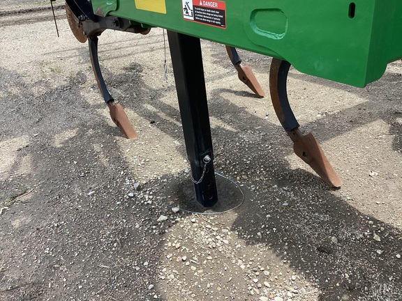 2021 John Deere 2730 Disk Ripper