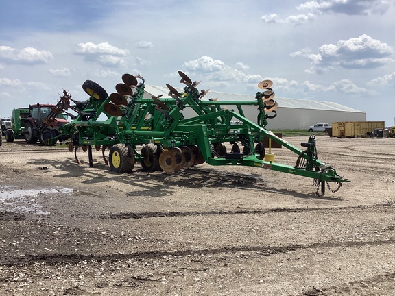 2021 John Deere 2730 Disk Ripper