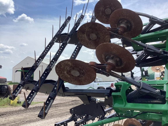 2021 John Deere 2730 Disk Ripper