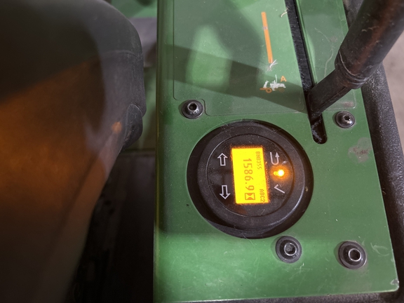 2020 John Deere 1570 Mower/Front Deck