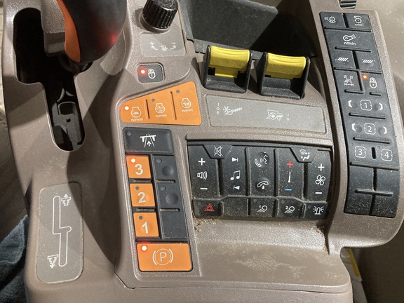 2022 John Deere S760 Combine