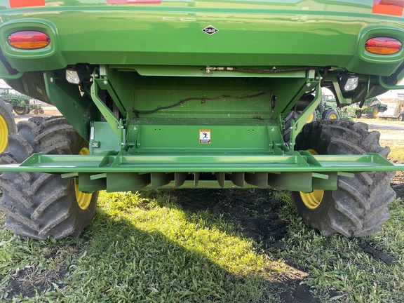 2022 John Deere S760 Combine