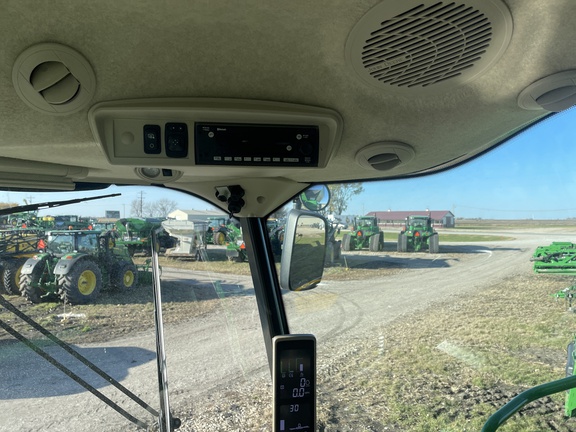 2022 John Deere S760 Combine